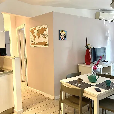 Apartamento Cinecittà One Roma